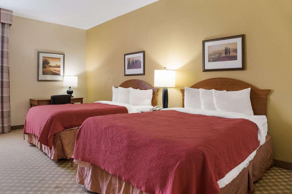 Quality Inn & Suites Saginaw Δωμάτιο φωτογραφία