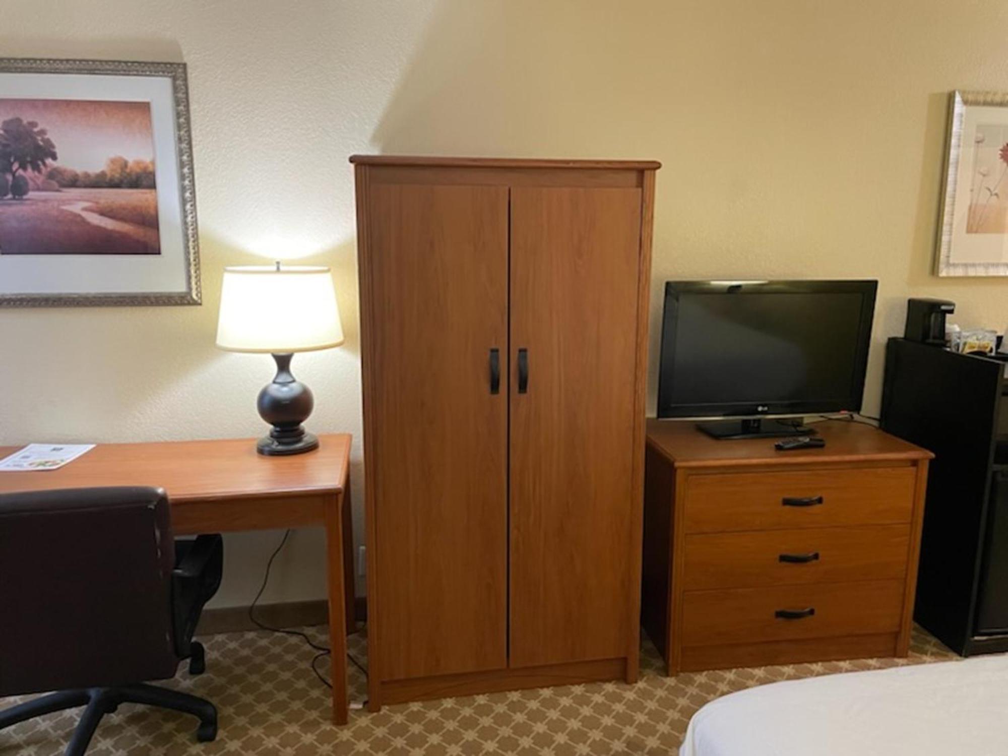 Quality Inn & Suites Saginaw Εξωτερικό φωτογραφία
